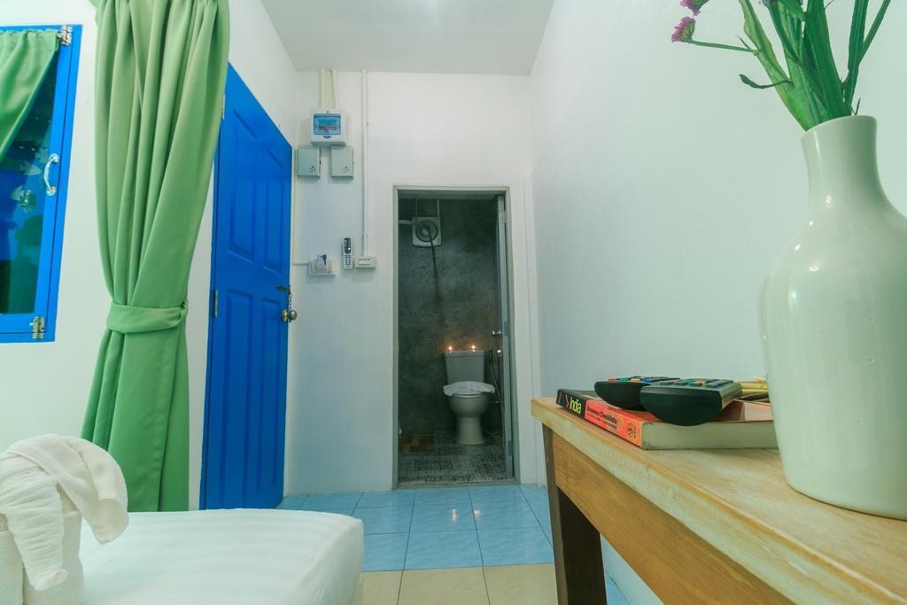 Frog House Bed & Breakfast (Adults Only) Patong Exterior foto