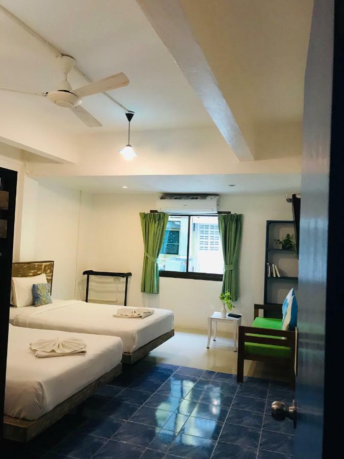 Frog House Bed & Breakfast (Adults Only) Patong Exterior foto